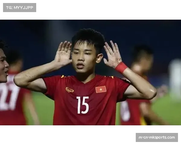 杨皓宇同轮表现同样低迷 申花中场组合未能掌控比赛节奏